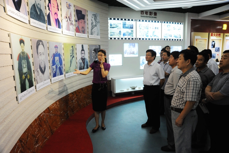 滨州黄河河务局干部职工参观“沧桑滨州”大型综合展览