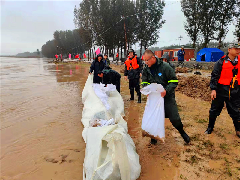 闻“汛”而动砺风雨 众志成城佑河安